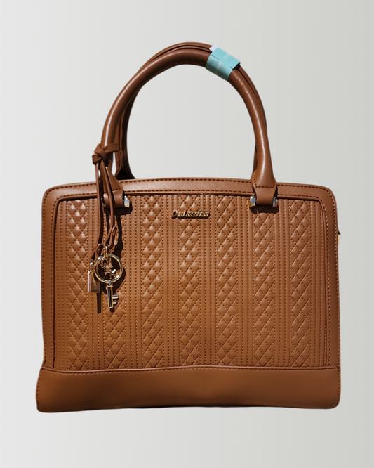Lock & Luxe